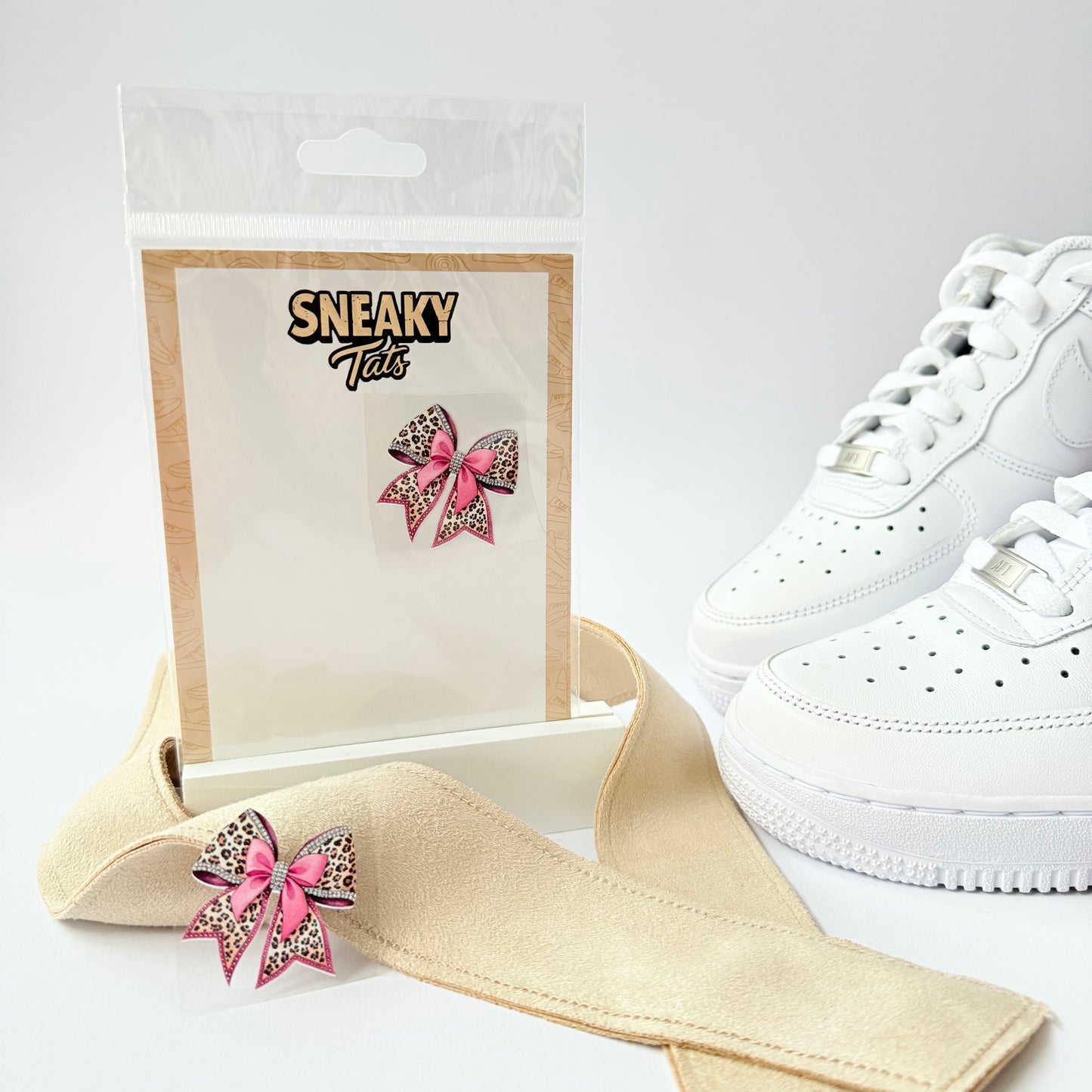 Sneakytats "Schleife Tigermuster 0026"