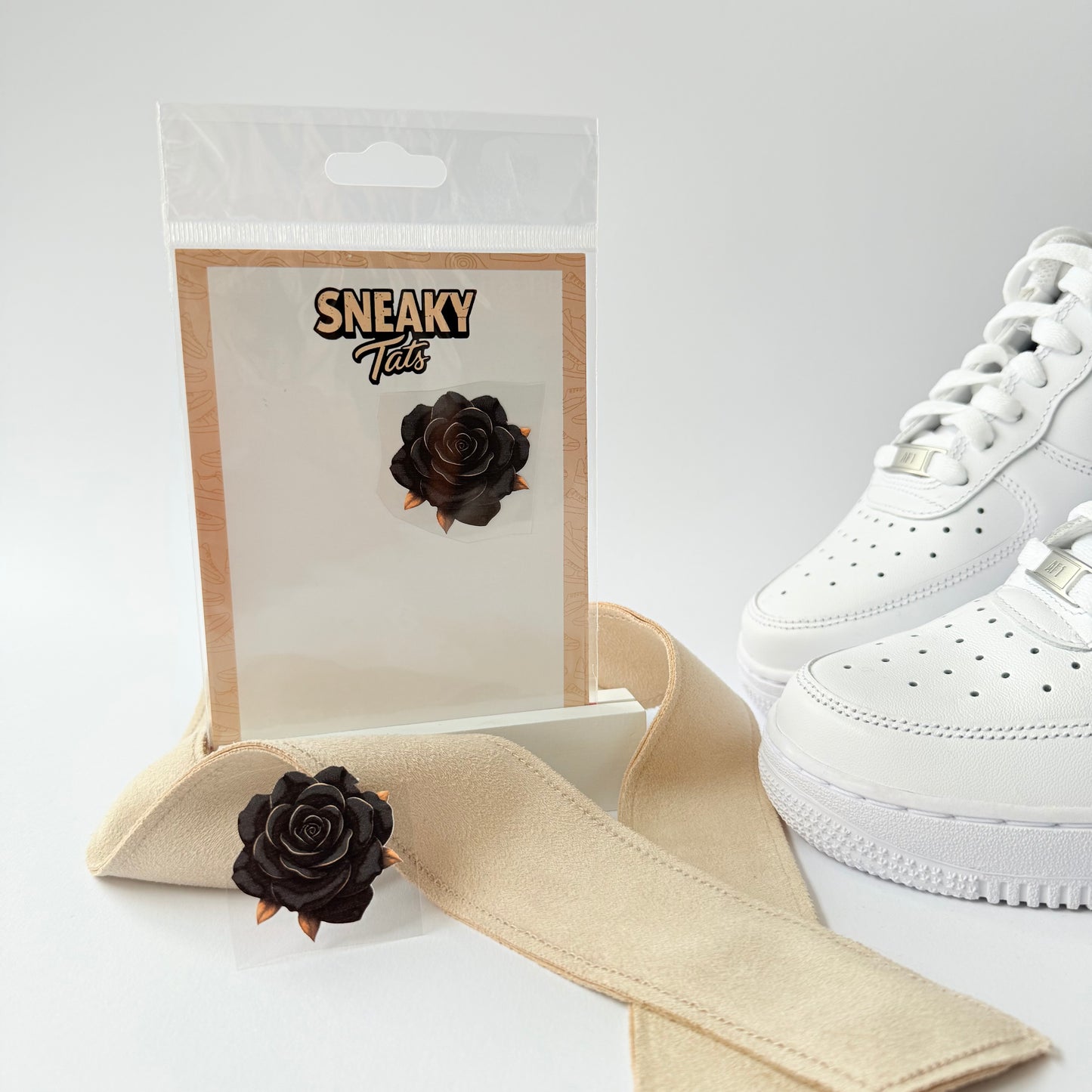 Sneakytats "schwarze Rose 0064"