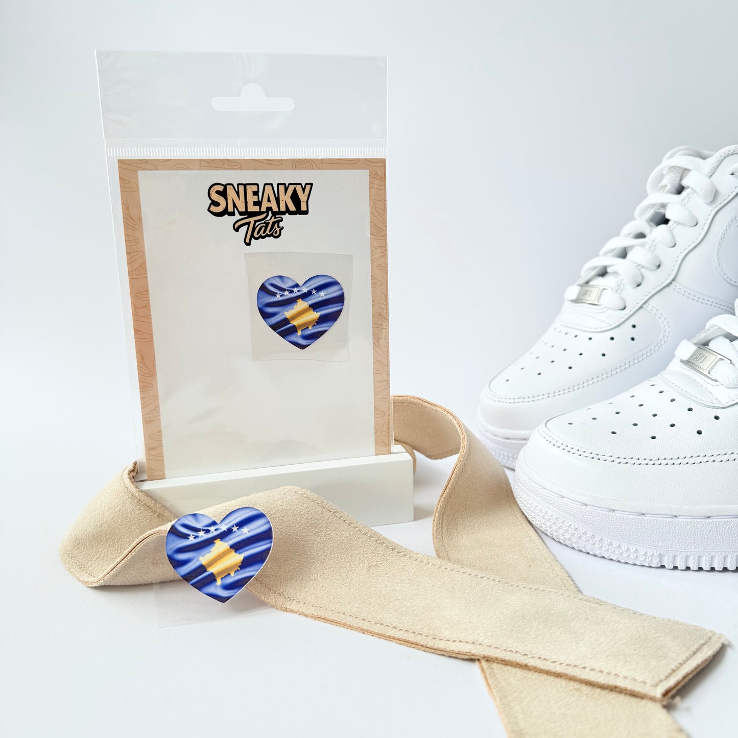 Sneakytats "Herz Kosovo 0267"
