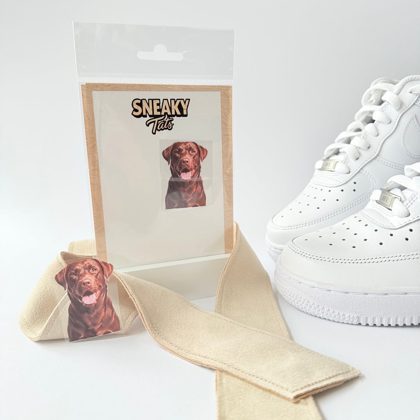Sneakytats "Labrador 0492"