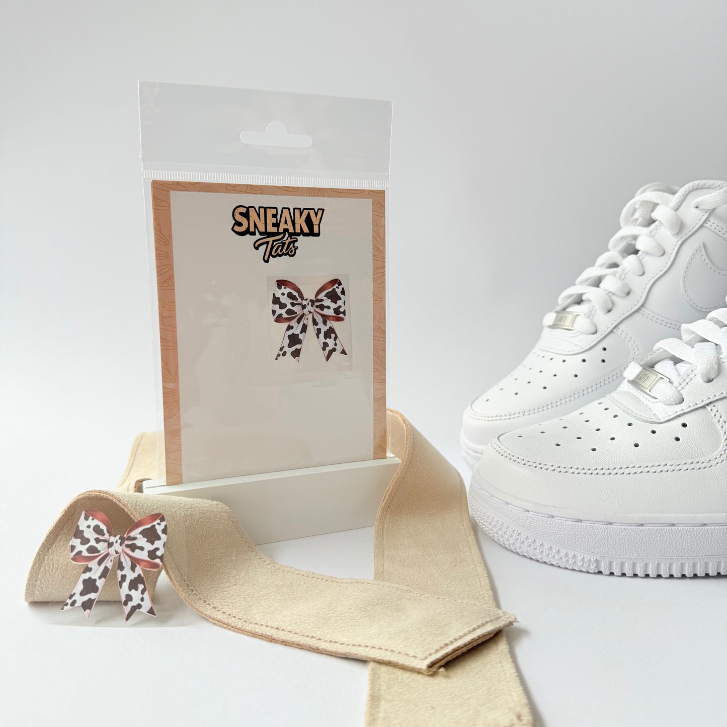 Sneakytats "Schleife 0526"