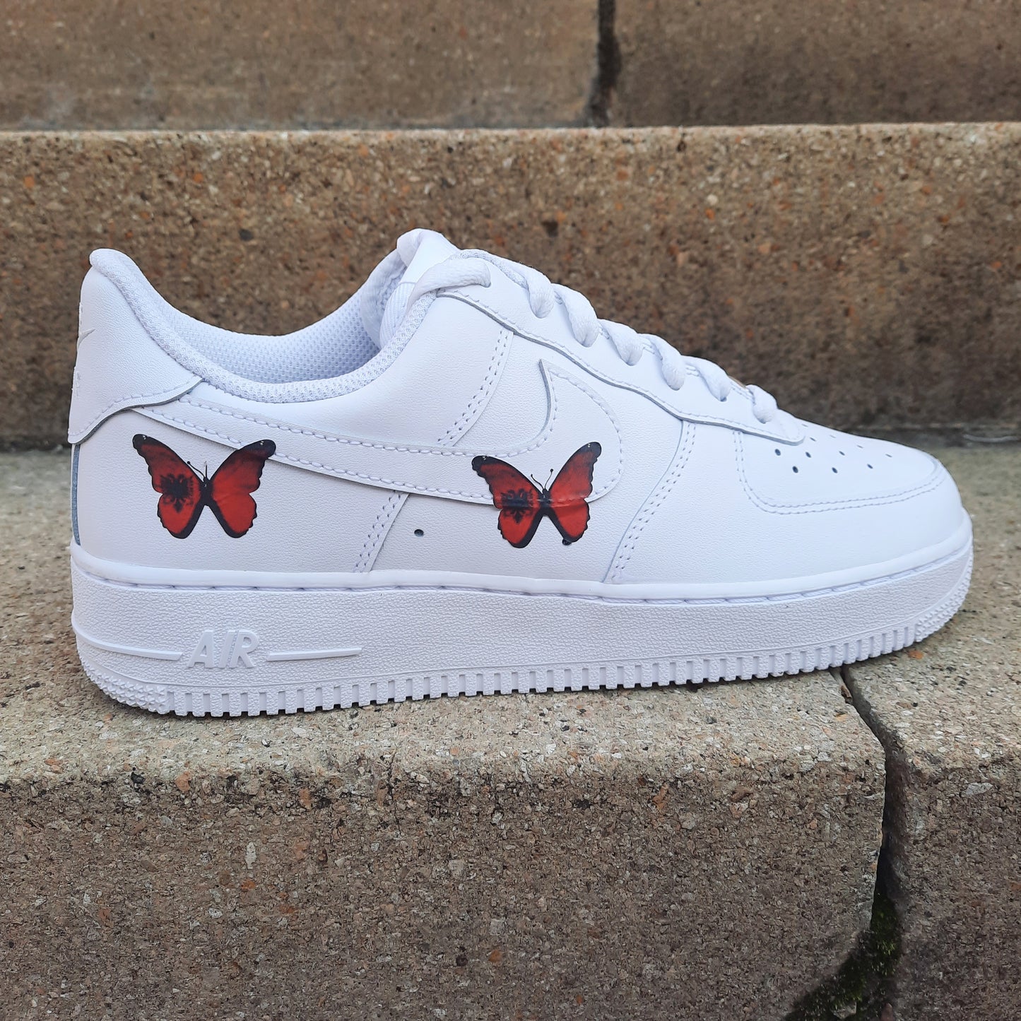 Air Force 1 "Albanien Schmetterlinge" 0002